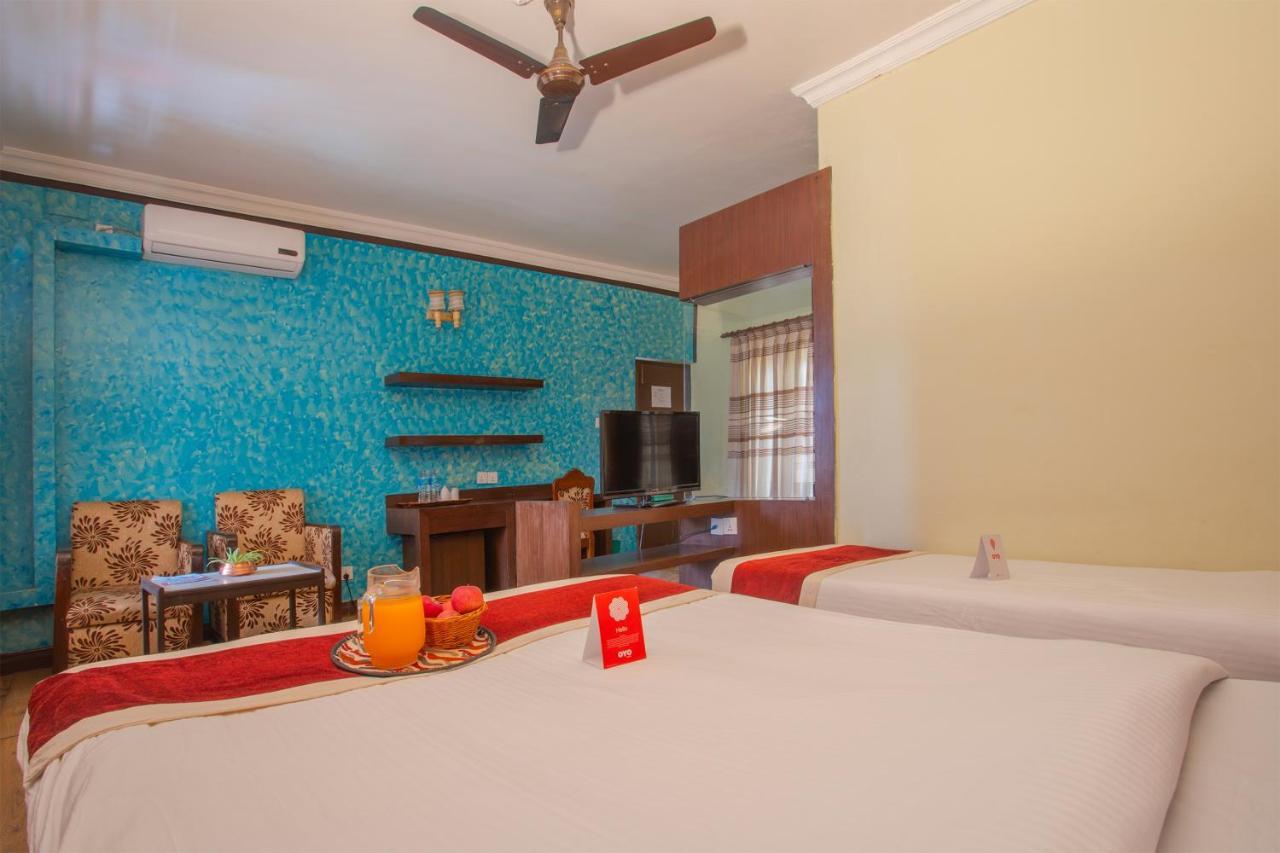 Hotel Snowland Pokhara Esterno foto