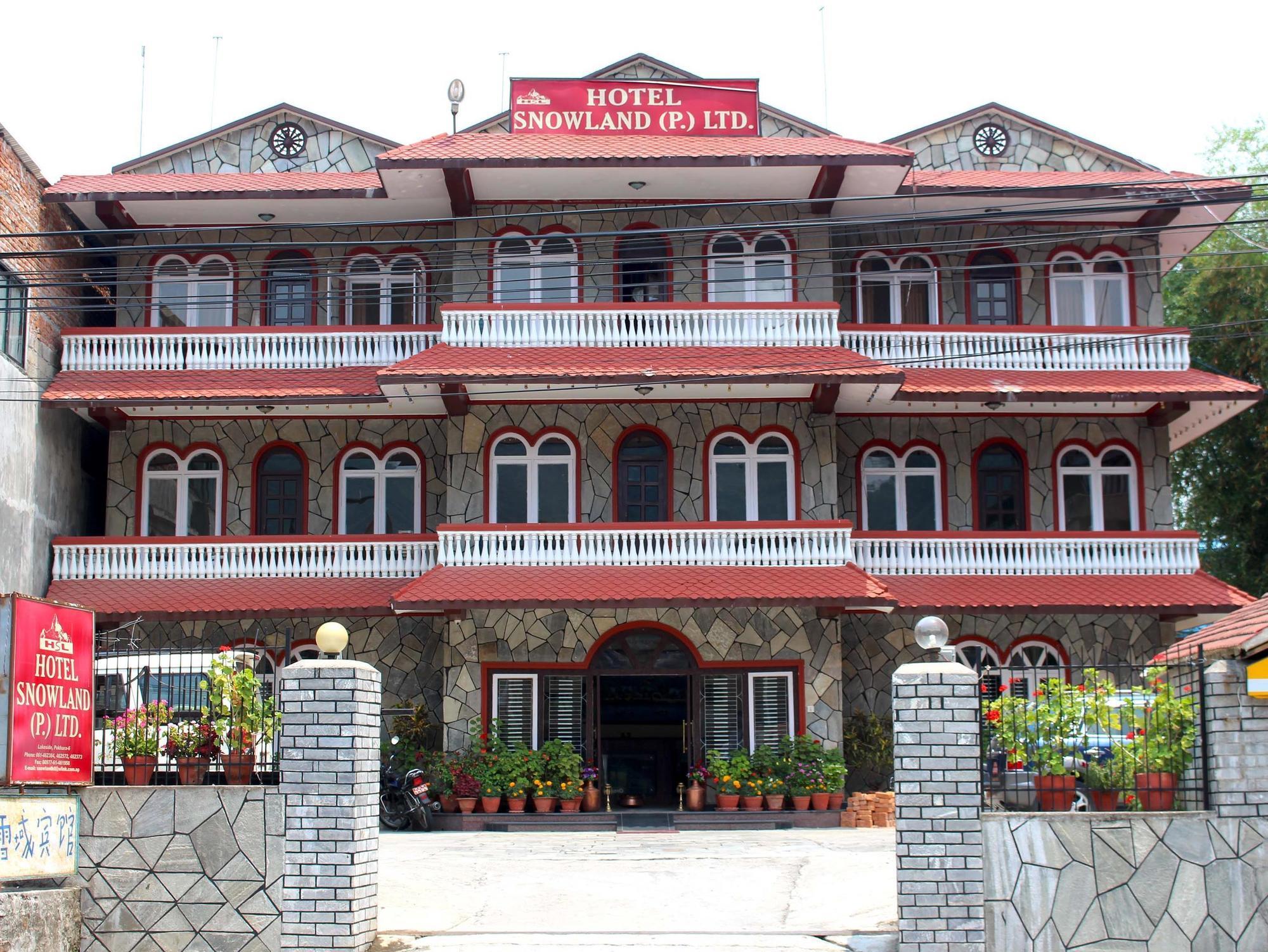 Hotel Snowland Pokhara Esterno foto