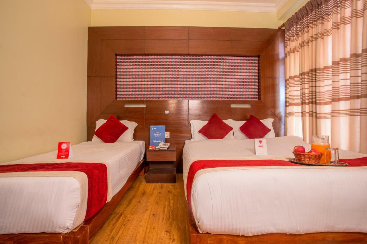 Hotel Snowland Pokhara Esterno foto