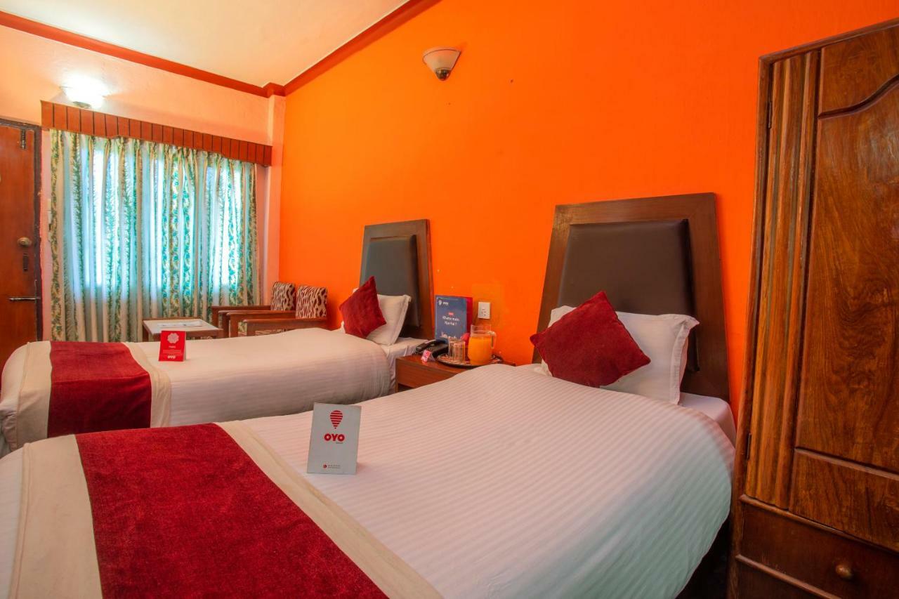 Hotel Snowland Pokhara Esterno foto