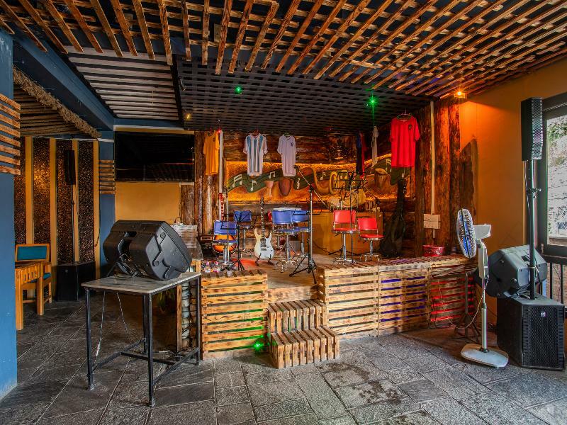 Hotel Snowland Pokhara Esterno foto