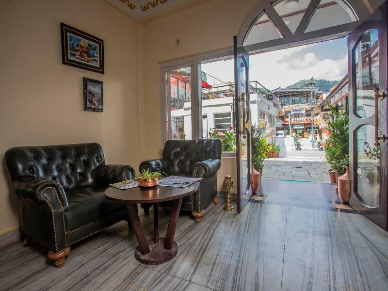 Hotel Snowland Pokhara Esterno foto