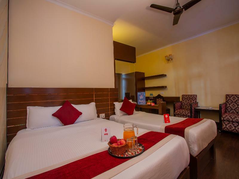 Hotel Snowland Pokhara Esterno foto