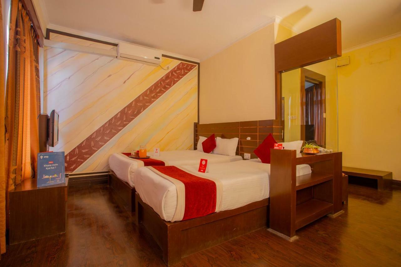Hotel Snowland Pokhara Esterno foto